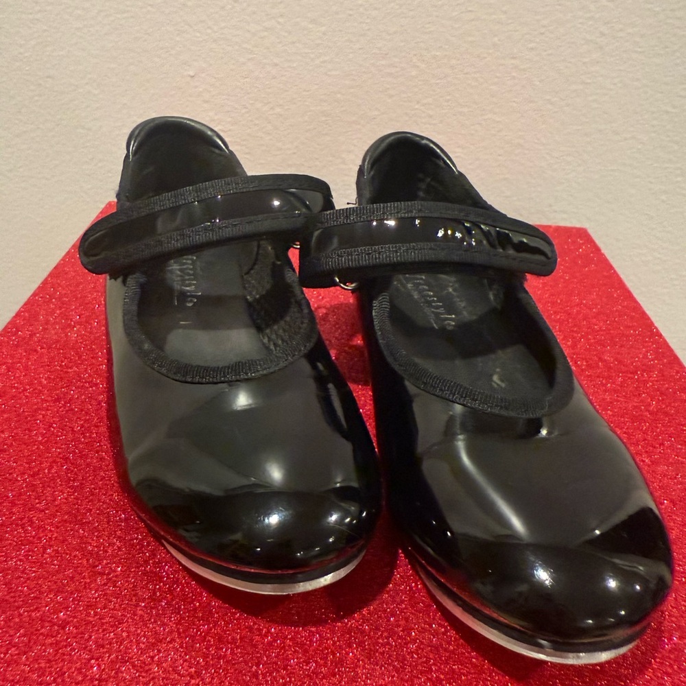 Black tap dance Shoes